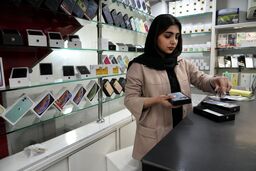 دستور مهم برای موبایل های وارداتی به ایران / جنگ شرایط را تغییر داد